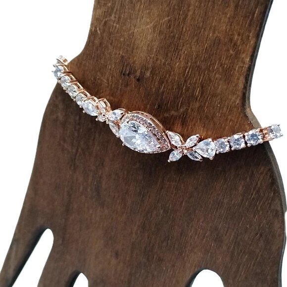 Fashion Tennis Bracelet Mixed Cut CZ Crystal Statement Piece Rose Gold NWOT - Picture 10 of 16